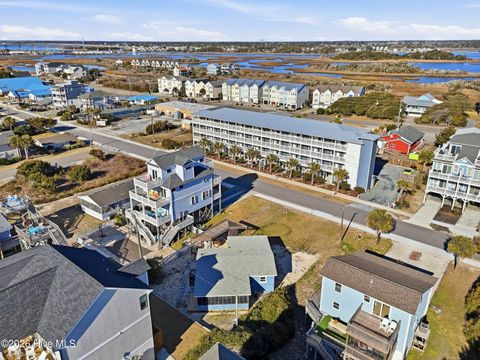 Tiny photo for 610 N Topsail Drive, Surf City, NC 28445 (MLS # 100550630)