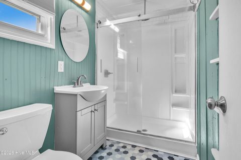 Tiny photo for 610 N Topsail Drive, Surf City, NC 28445 (MLS # 100550630)