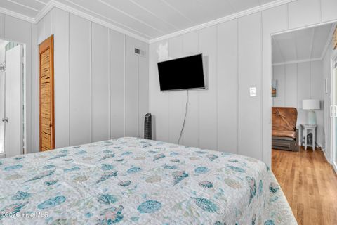 Tiny photo for 610 N Topsail Drive, Surf City, NC 28445 (MLS # 100550630)