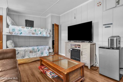 Tiny photo for 610 N Topsail Drive, Surf City, NC 28445 (MLS # 100550630)