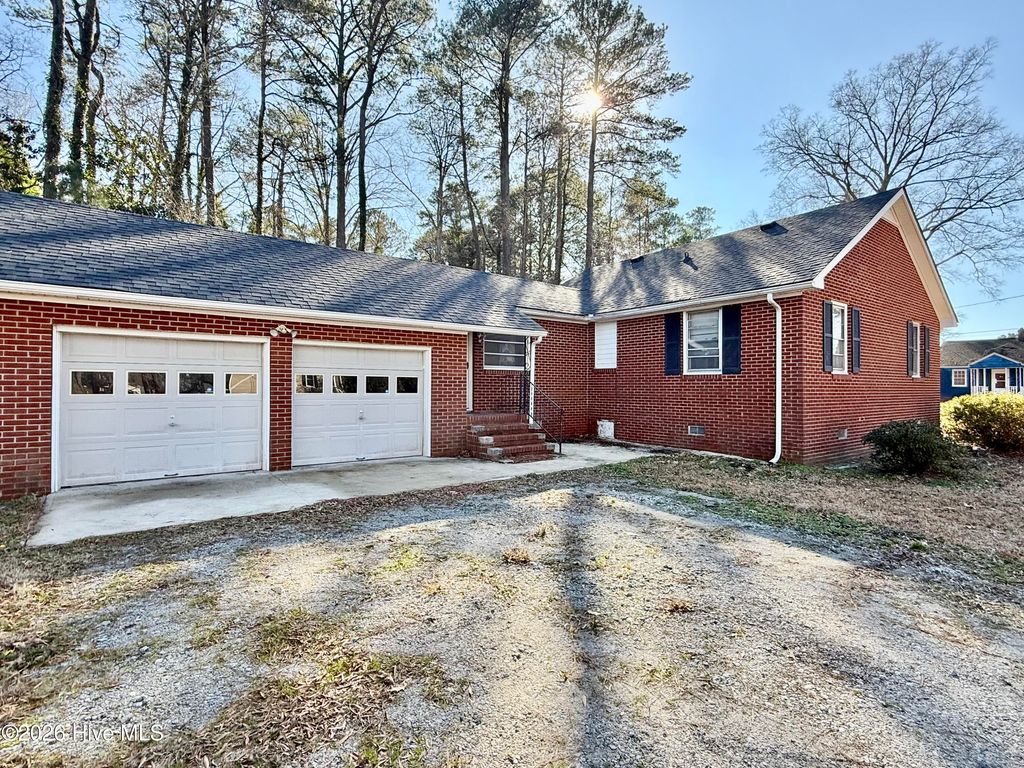 Photo of 202 Brinkley Place, Plymouth, NC 27962 (MLS # 100550361)