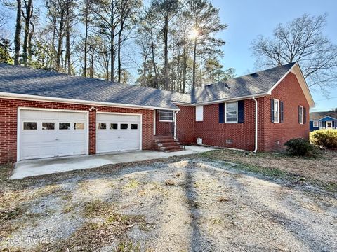 Homes For Sale - 202 Brinkley Place<br/> Washington County, Plymouth, NC 27962