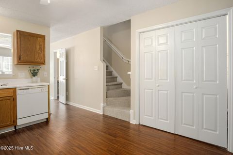 Tiny photo for 338 Bracken Place, Jacksonville, NC 28540 (MLS # 100546493)