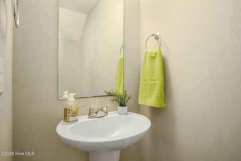 Tiny photo for 338 Bracken Place, Jacksonville, NC 28540 (MLS # 100546493)