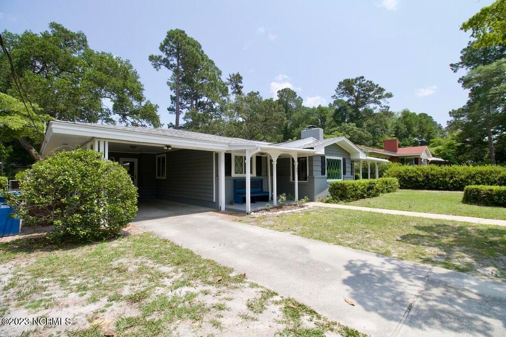 Photo of 607 Larchmont Drive, Wilmington, NC 28403 (MLS # 100552600)