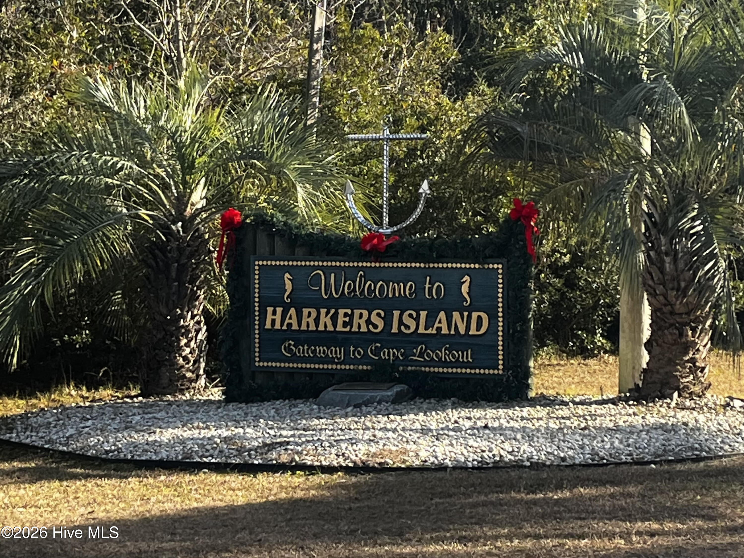 338 27 Diamond City Drive