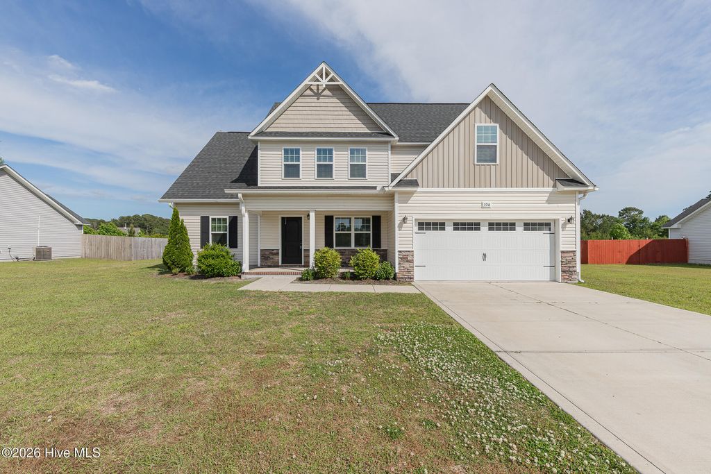 Photo of 108 Easton Drive, Richlands, NC 28574 (MLS # 100572352)
