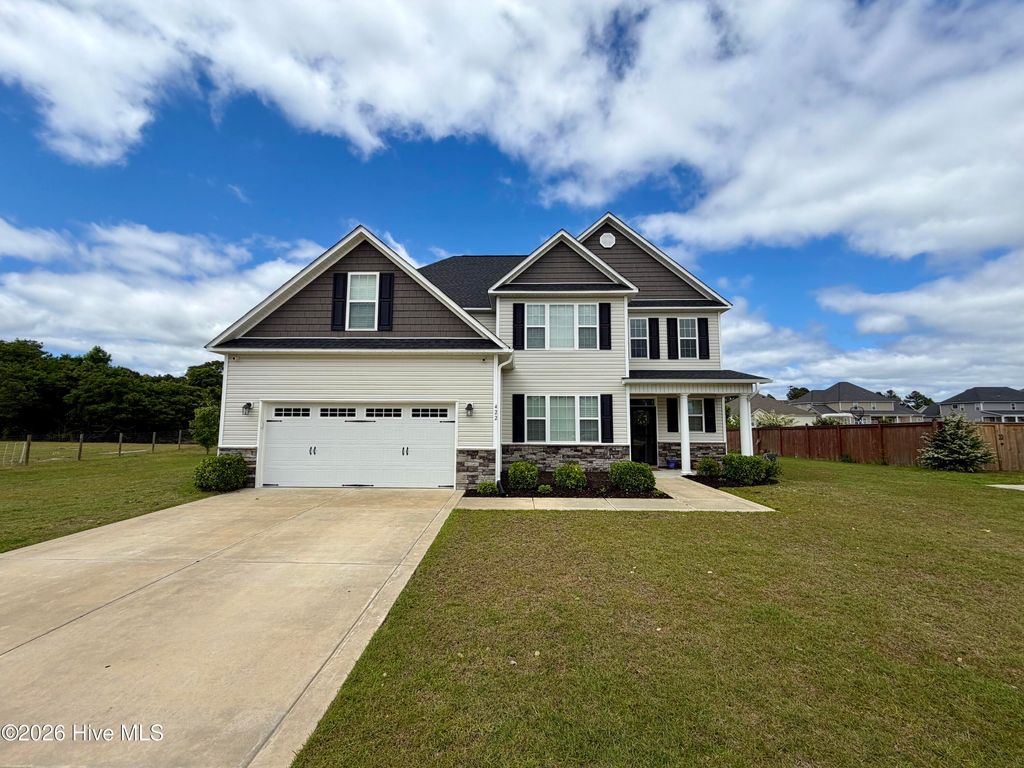 Photo of 422 Whistling Heron Way, Swansboro, NC 28584 (MLS # 100569933)