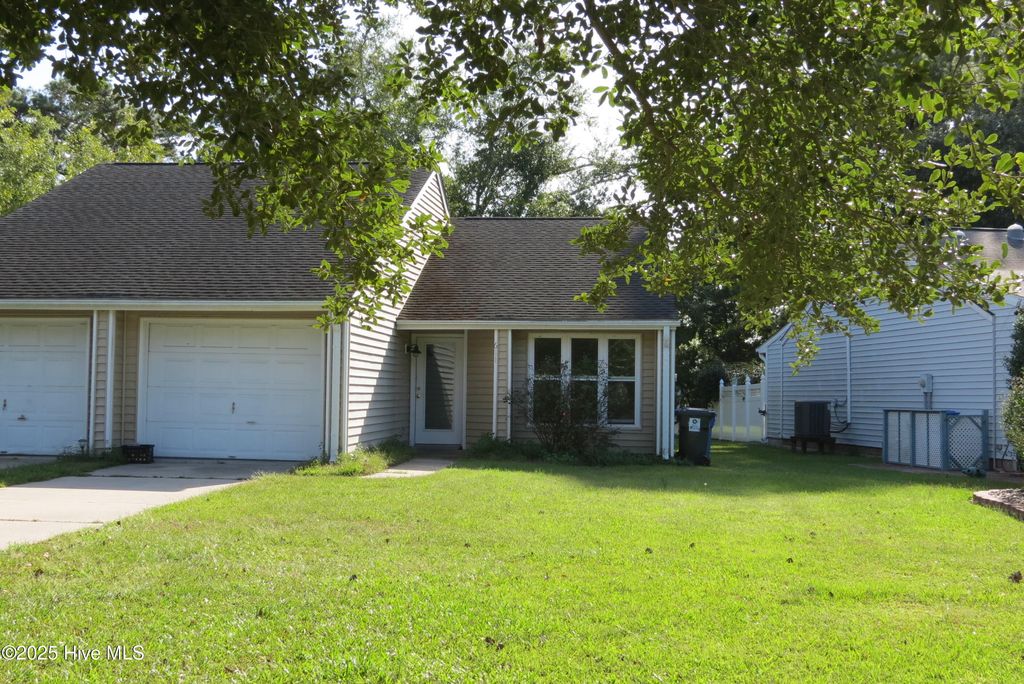 Photo of 611 Ragan Road, Oriental, NC 28571 (MLS # 100535703)