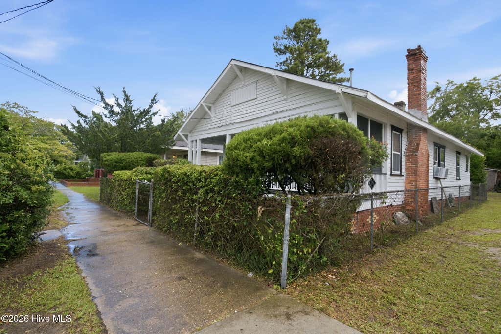 Photo of 606 Meares Street, Wilmington, NC 28401 (MLS # 100595368)
