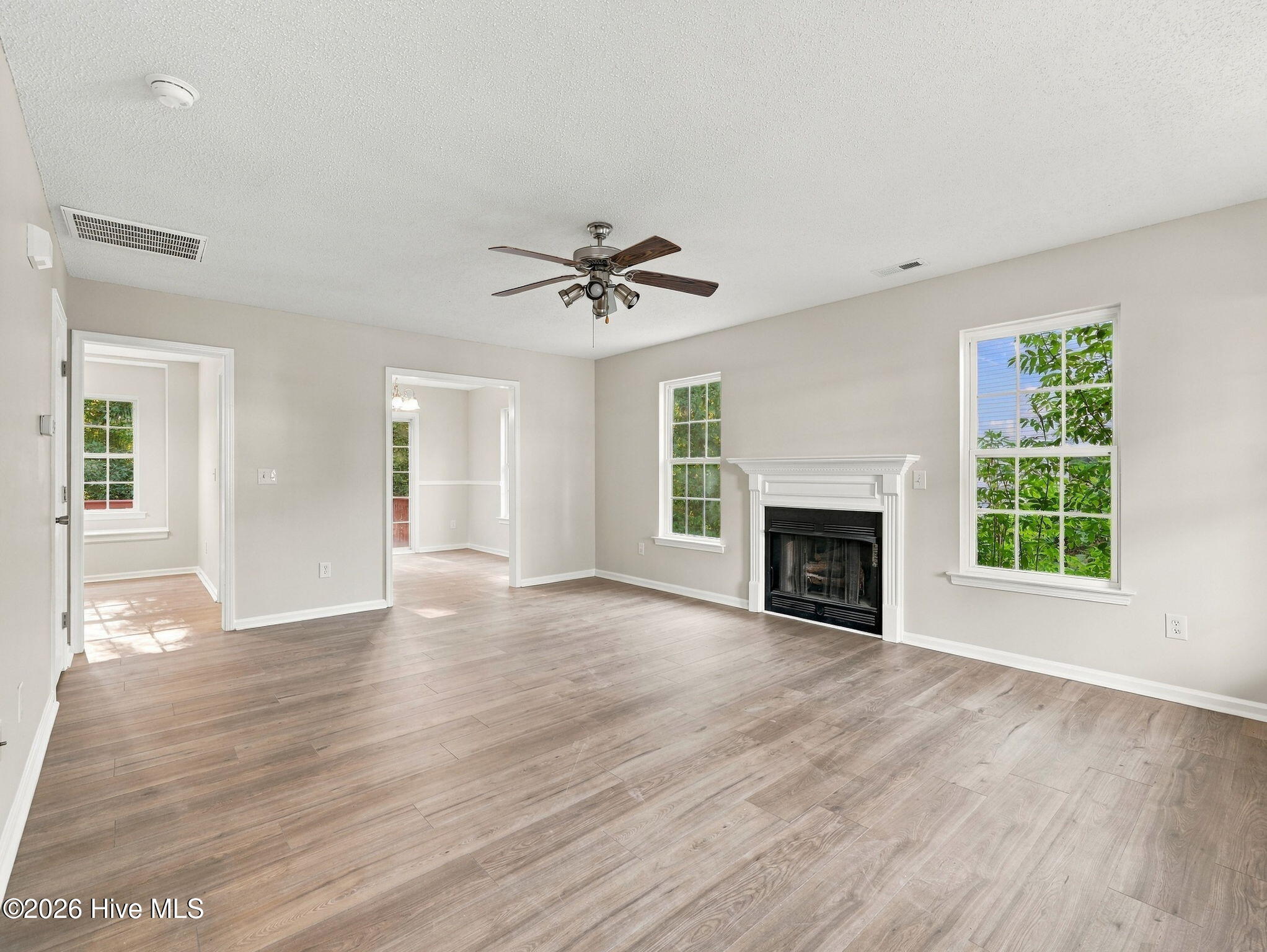 3023 Oakwood Drive