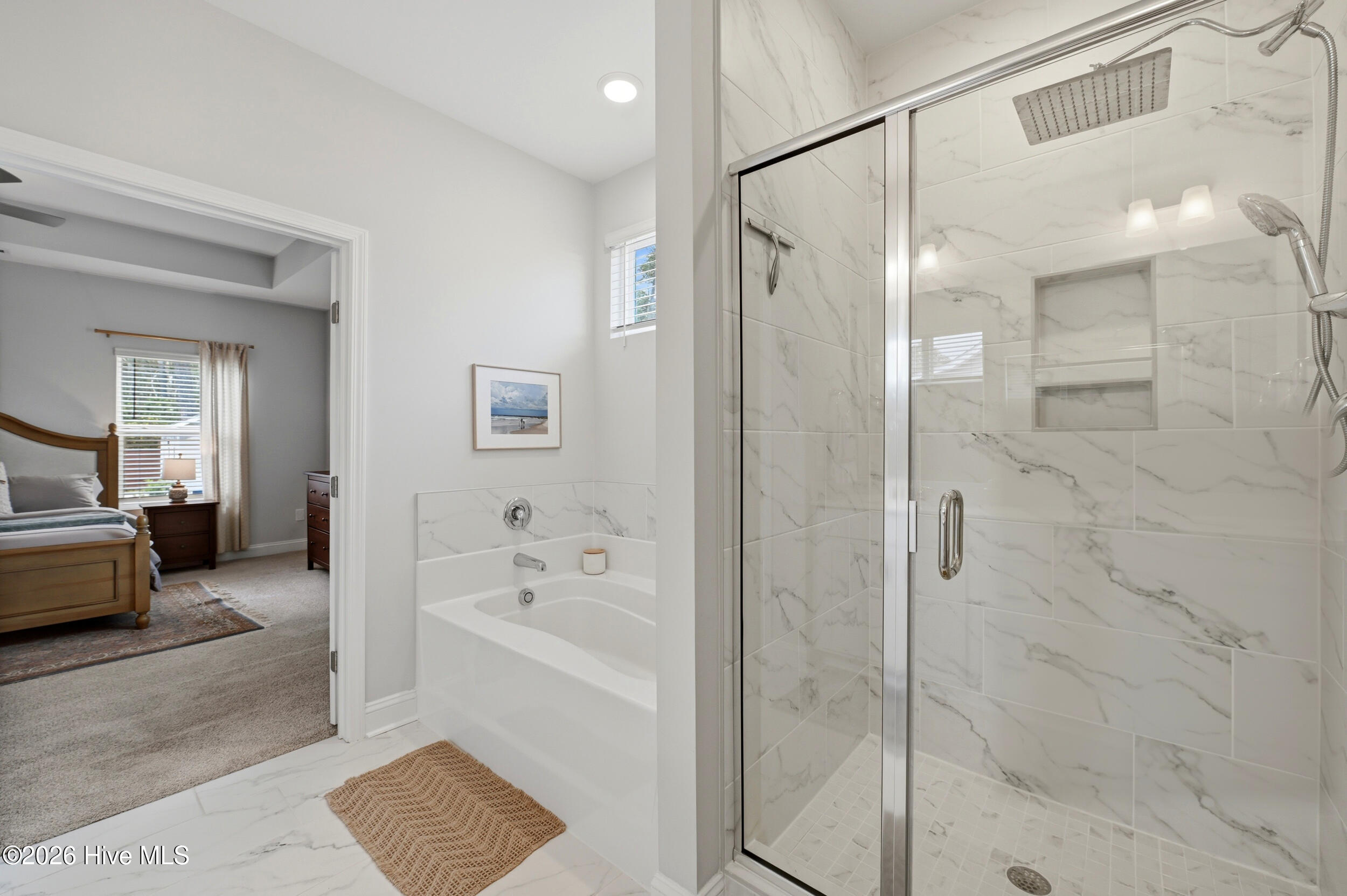 221 E Red Head Circle