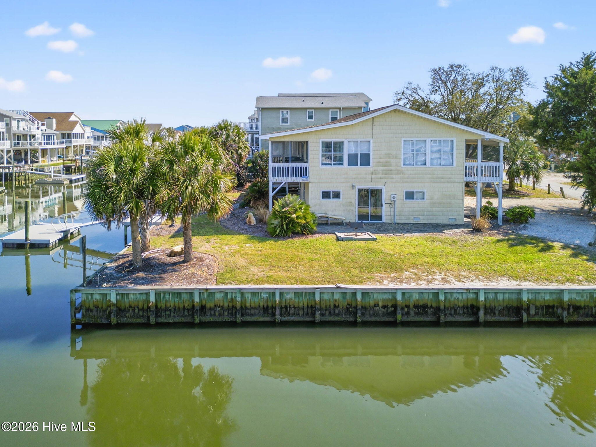 401 Dolphin Street