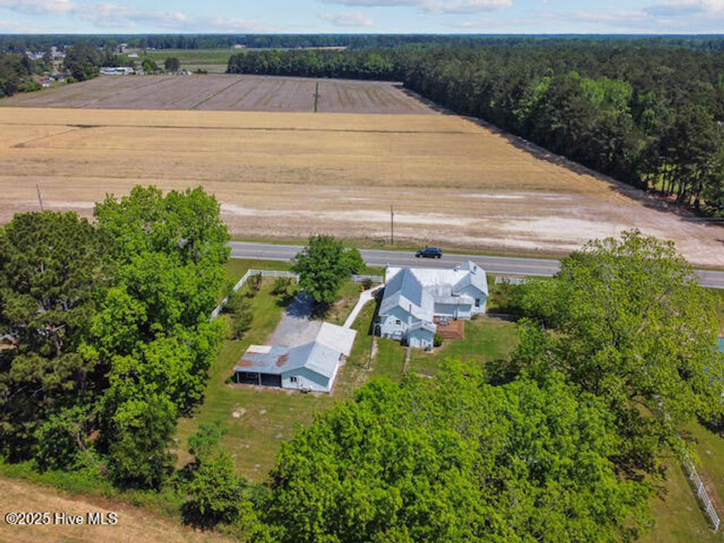 Photo of 801 Nc 33, Chocowinity, NC 27817 (MLS # 100548927)