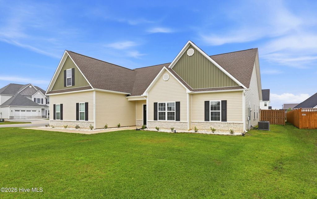 Photo of 571 Appalachian Trail S, Jacksonville, NC 28546 (MLS # 100574441)