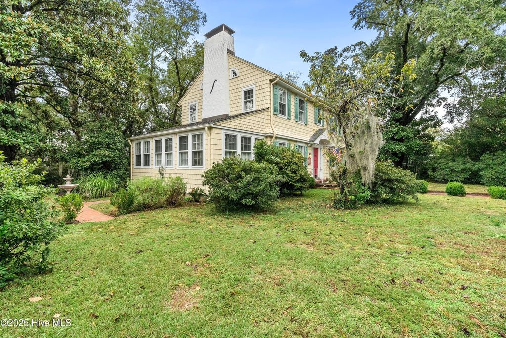 Photo of 1801 Grace Street, Wilmington, NC 28405 (MLS # 100536207)