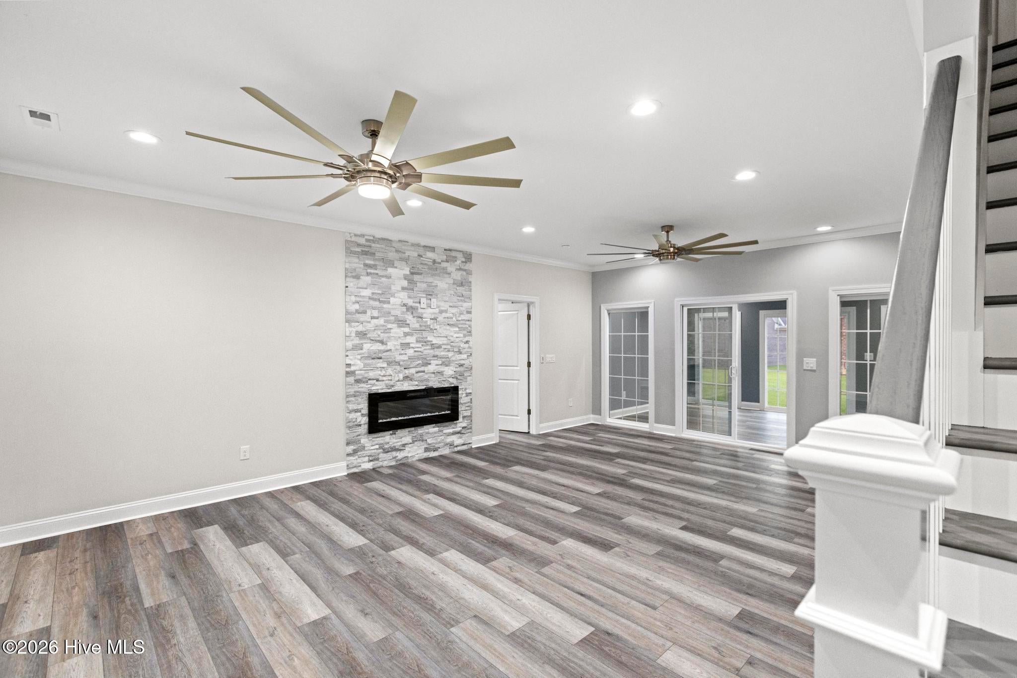 407 King Richard Court