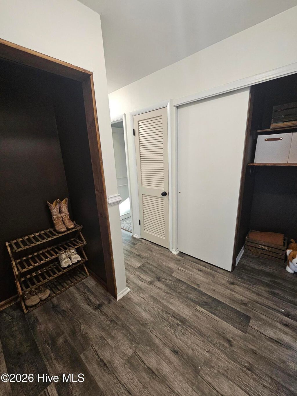 Photo of 635 Shadowridge Road, Jacksonville, NC 28546 (MLS # 100559274)