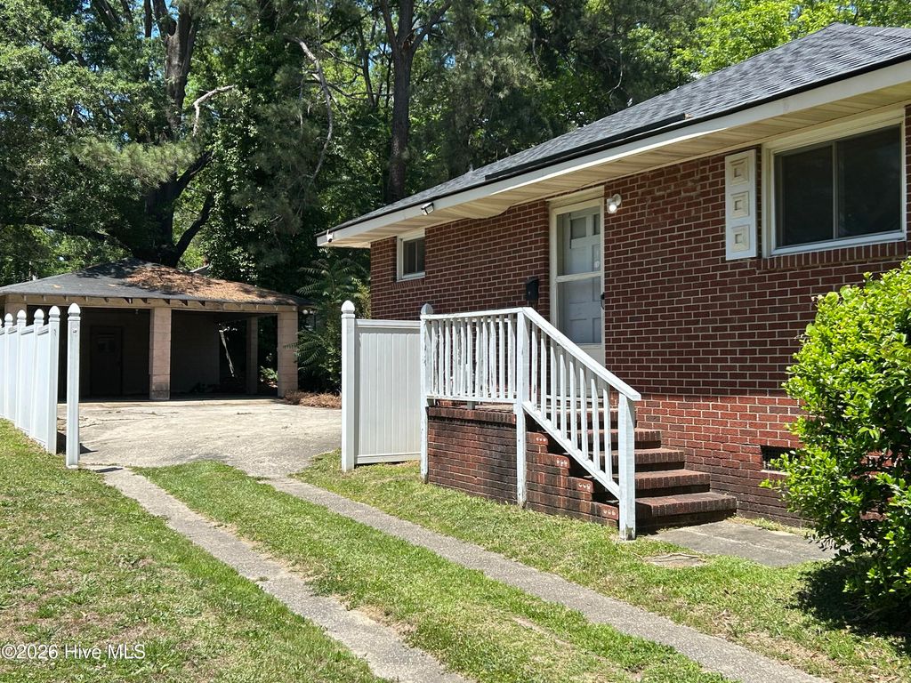 Photo of 408 Rountree Street W, Wilson, NC 27893 (MLS # 100574398)