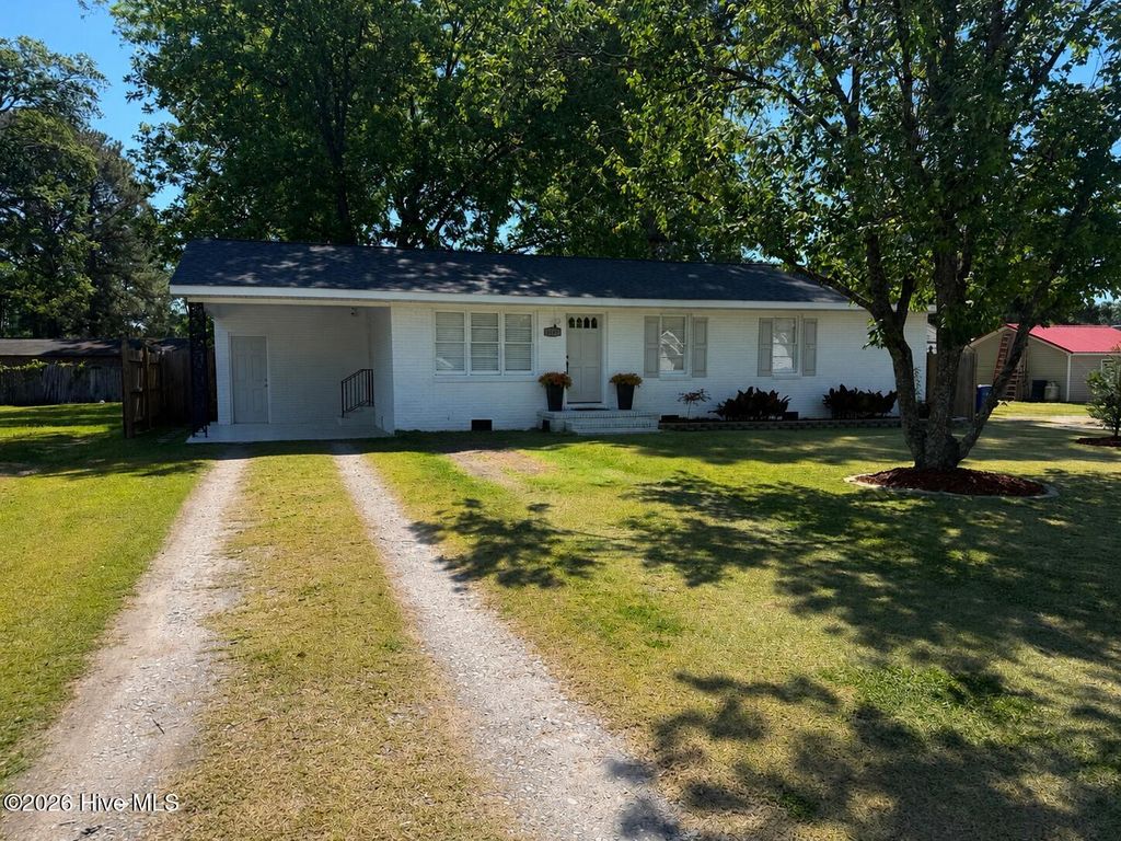 Photo of 4155 Lee Street, Ayden, NC 28513 (MLS # 100571573)