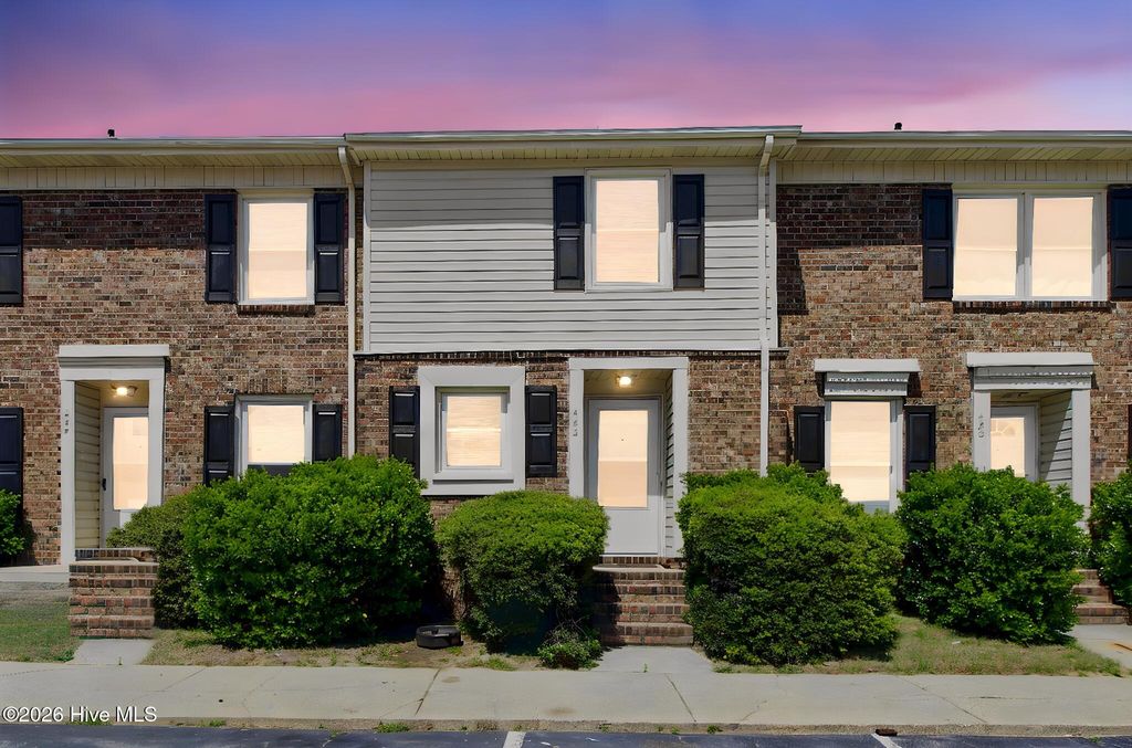 Photo of 422 Kirkcaldy Court, Fayetteville, NC 28314 (MLS # 100569008)