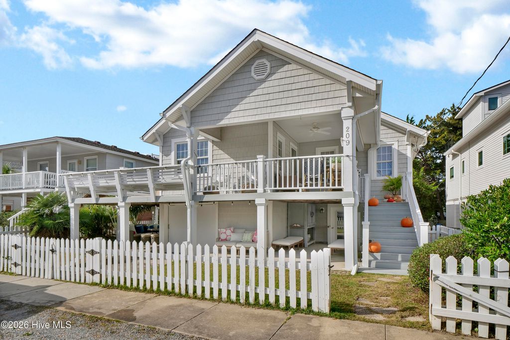 Photo of 209 N Channel Drive N, Wrightsville Beach, NC 28480 (MLS # 100549449)