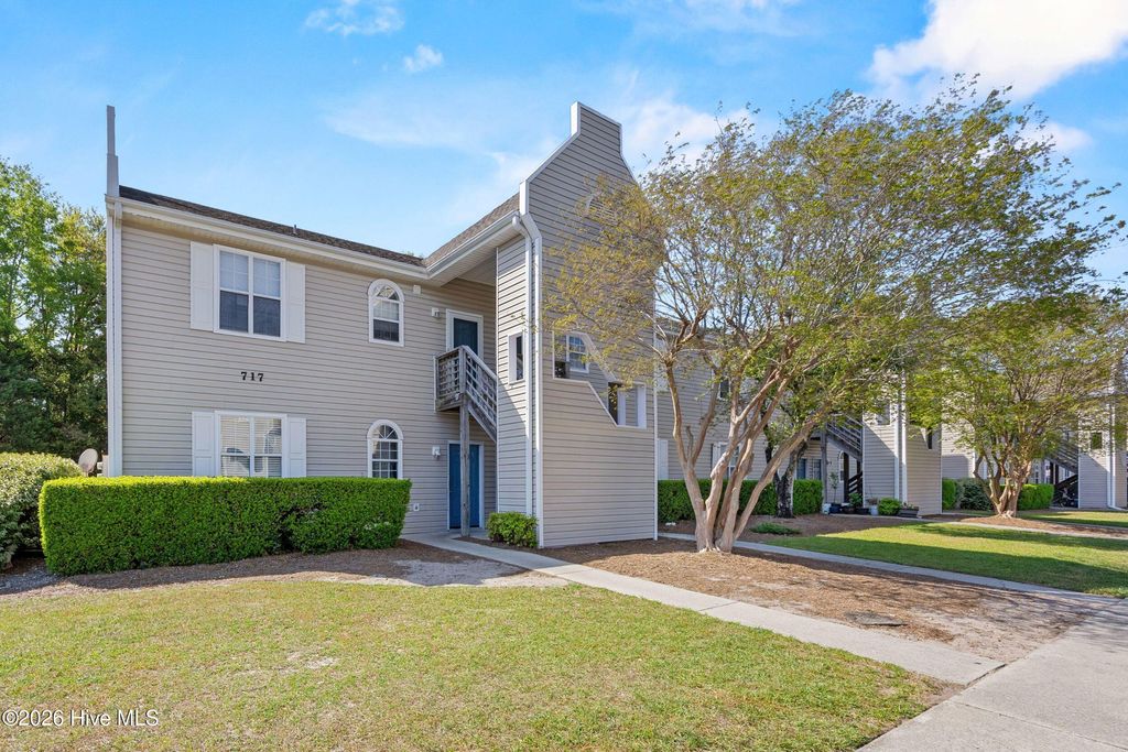 Photo of 717 Bragg Drive #Apt F, Wilmington, NC 28412 (MLS # 100565125)