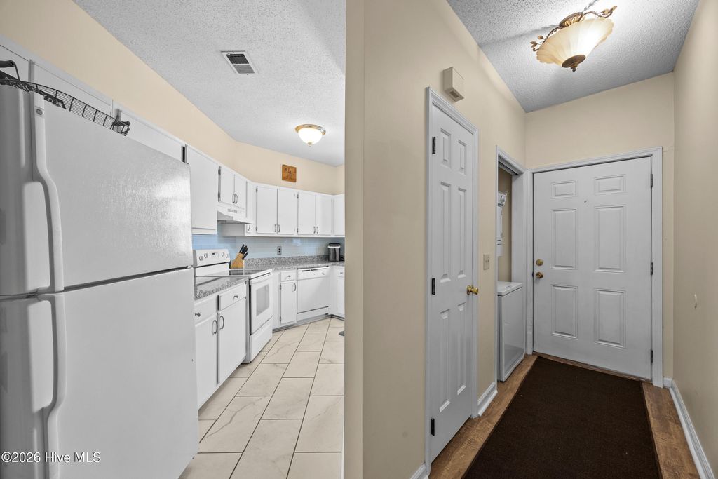 Photo of 717 Bragg Drive #Apt F, Wilmington, NC 28412 (MLS # 100565125)