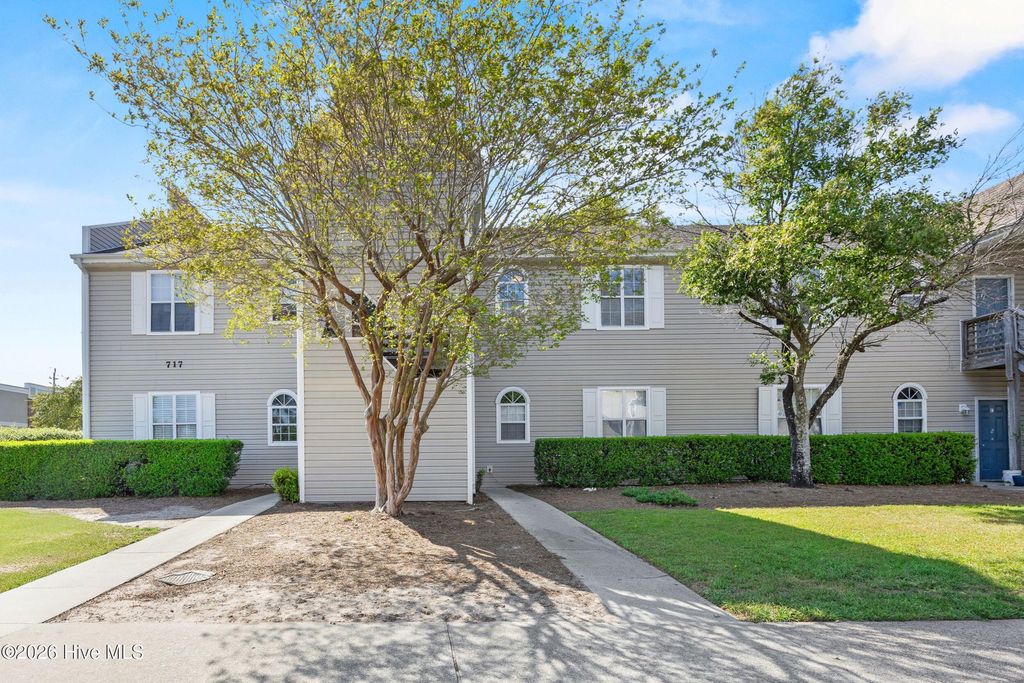 Photo of 717 Bragg Drive #Apt F, Wilmington, NC 28412 (MLS # 100565125)