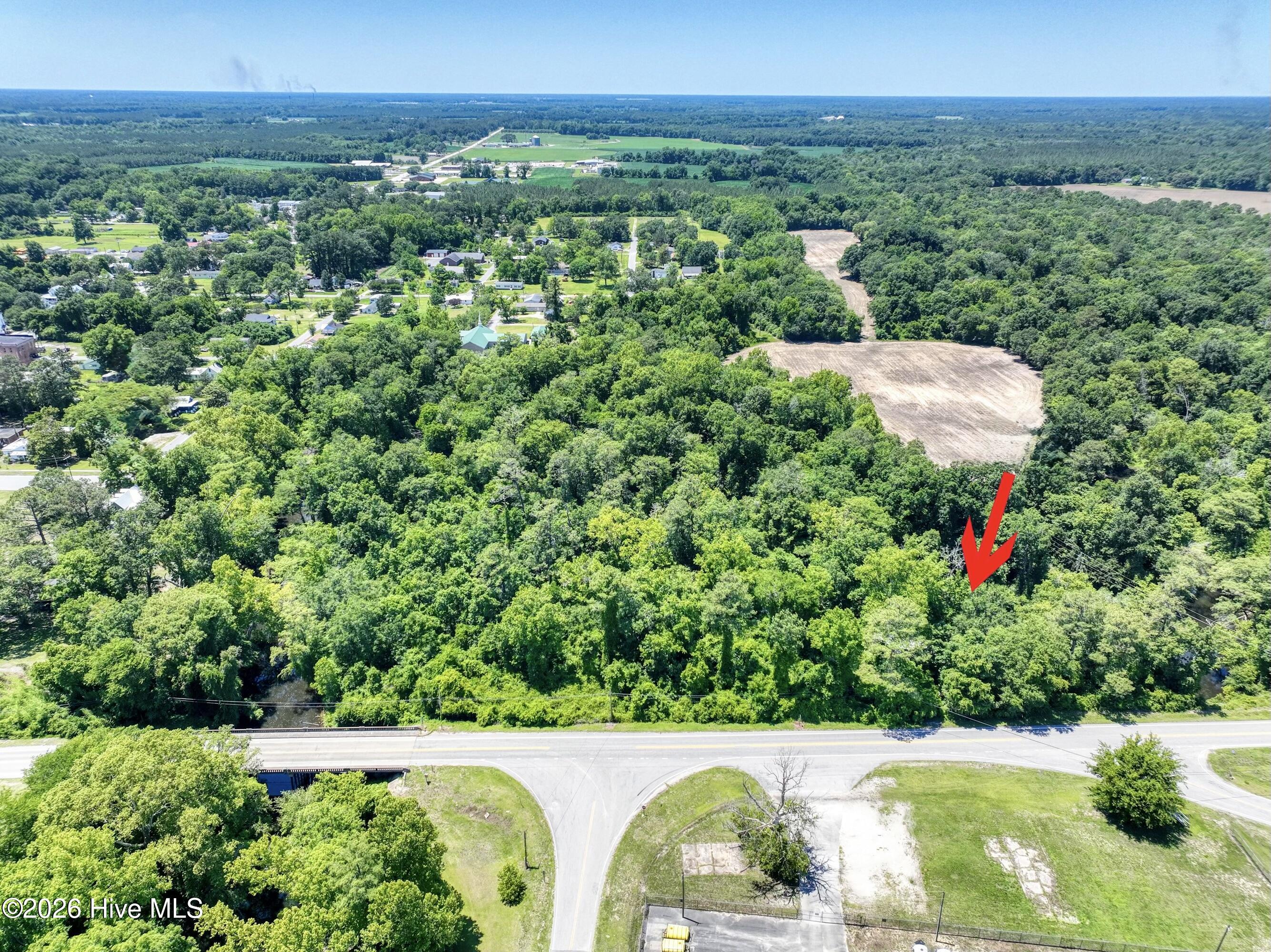 107 Highway 41 E