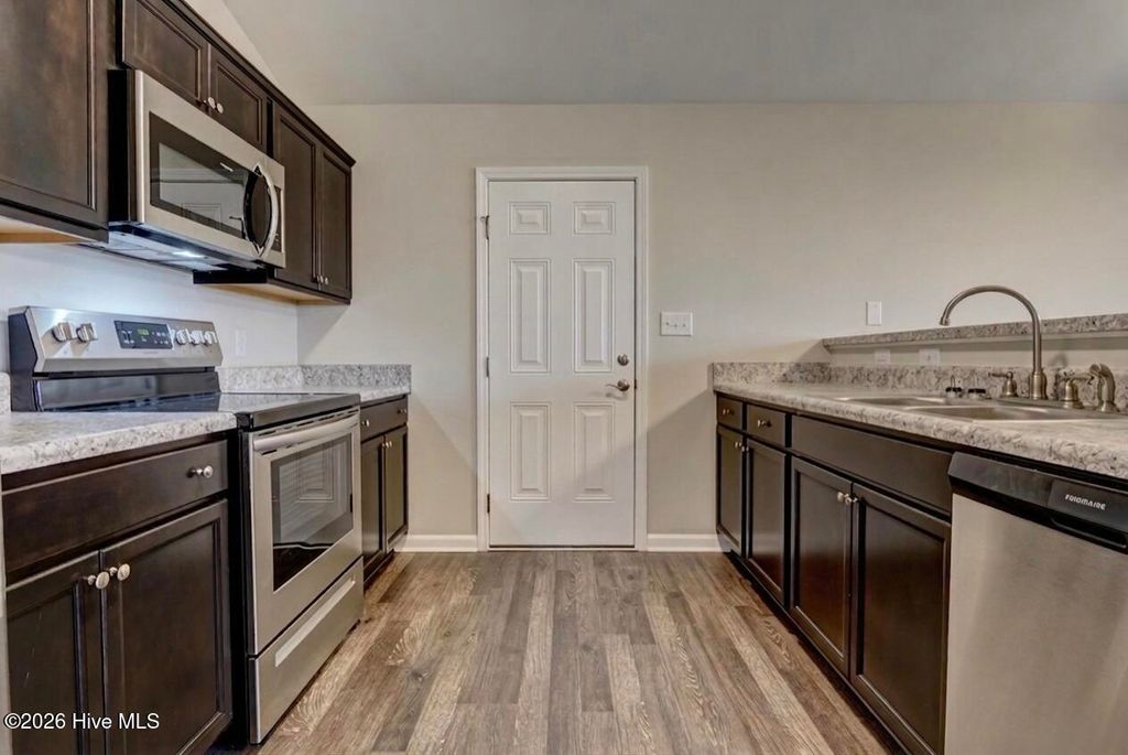 Photo of 403 Halo Court, Jacksonville, NC 28546 (MLS # 100563691)