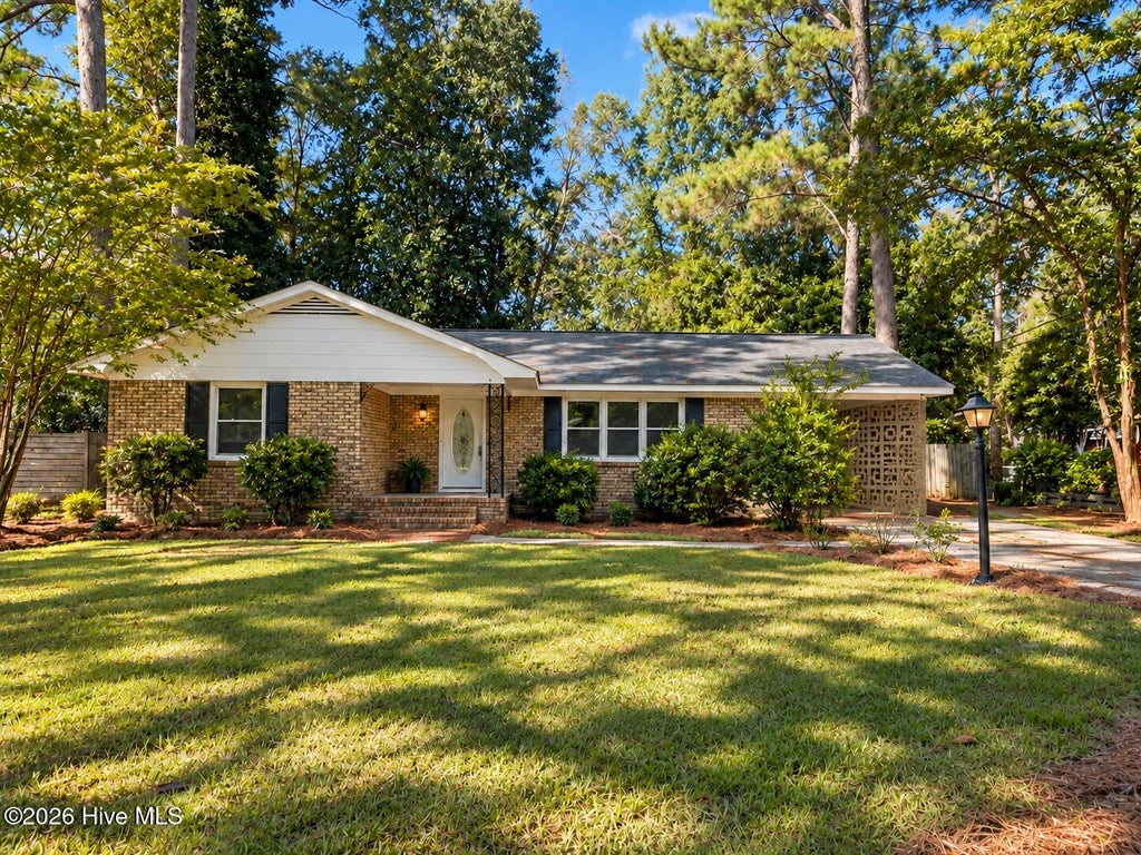 Photo of 235 Oak Street, Wallace, NC 28466 (MLS # 100607367)