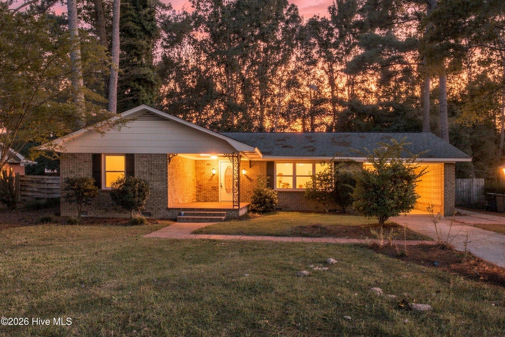 Photo of 235 Oak Street, Wallace, NC 28466 (MLS # 100607367)