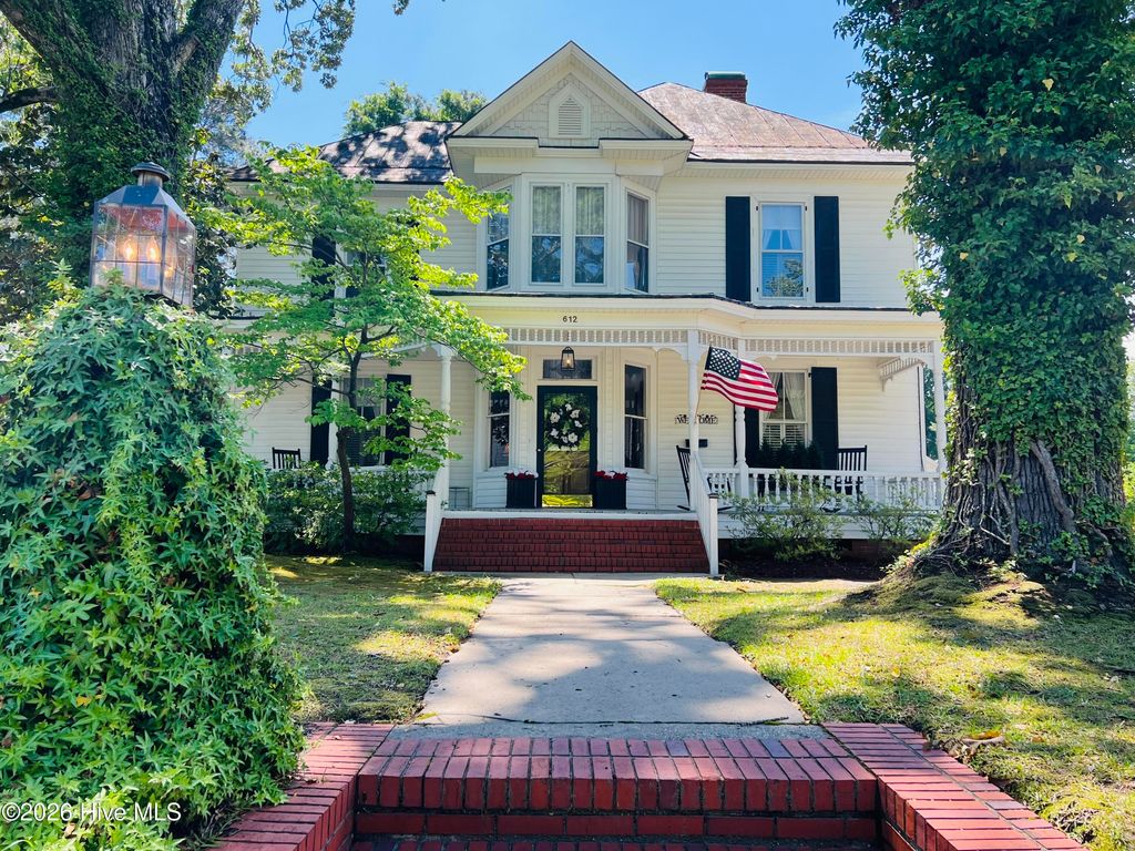 Photo of 612 College Street, Clinton, NC (MLS # 100573046)