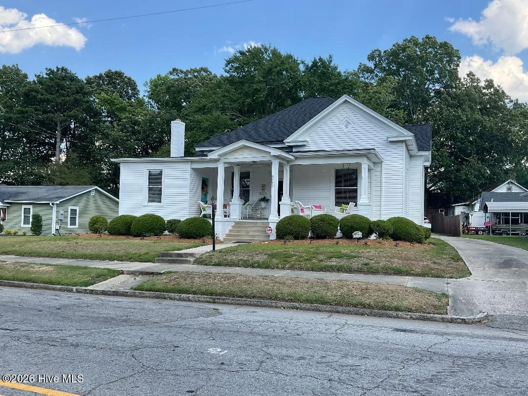 3643 N Main Street