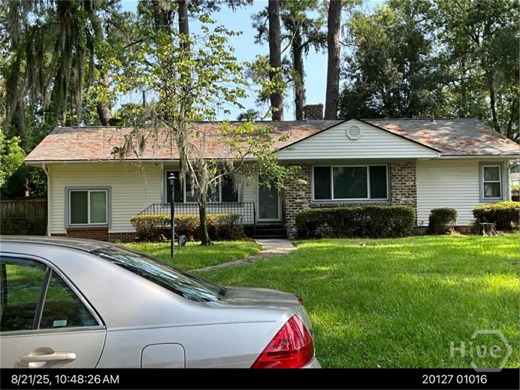 Photo of 6 Linden Drive, Savannah, GA 31405 (MLS # SA358946)