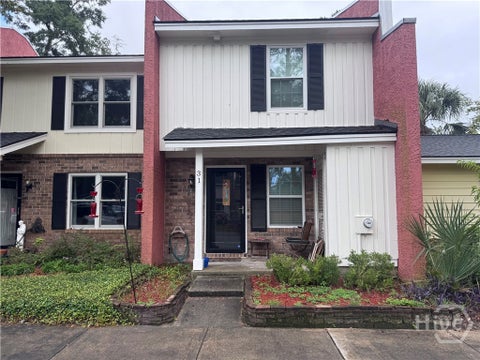 Townhouse For Sale - 31 Helmsman Court<br/> Savannah, GA 31410