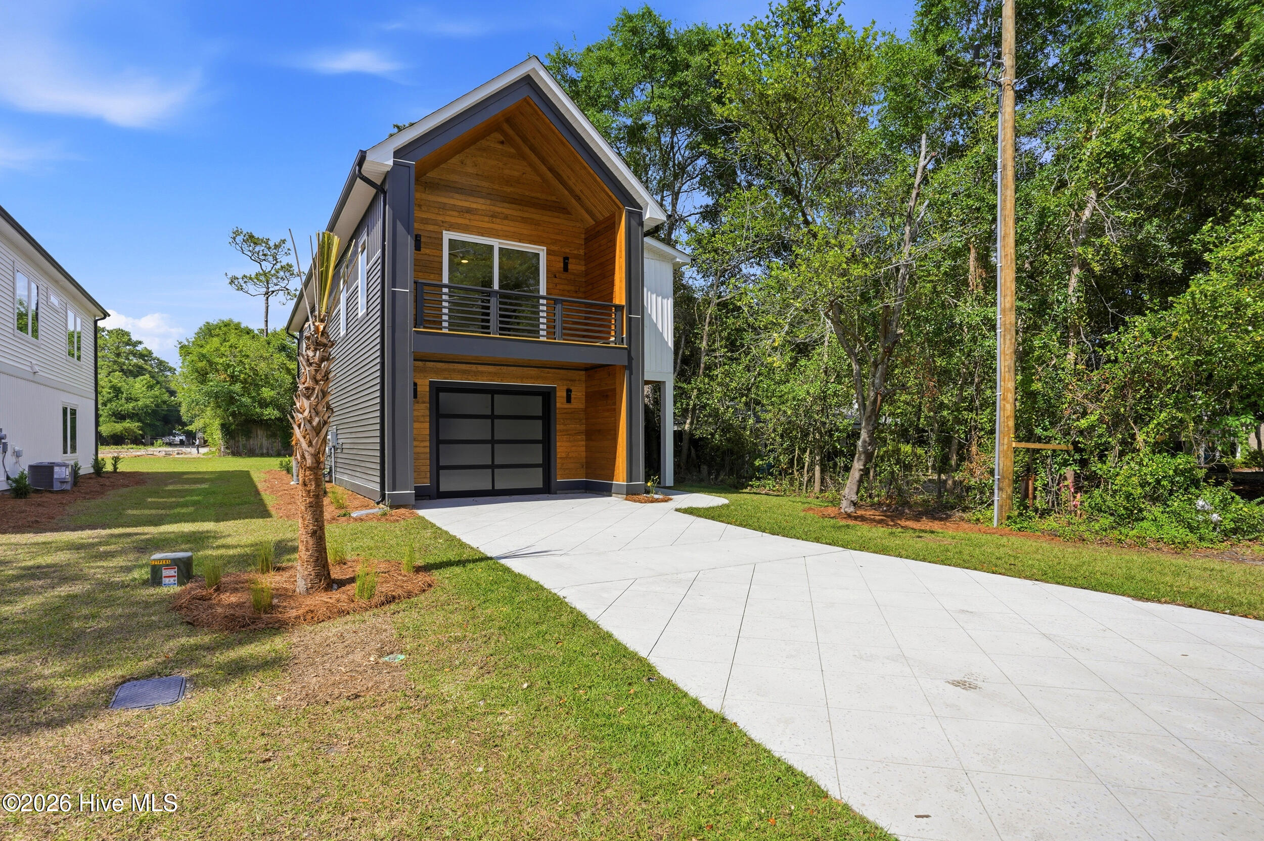 5017 Peachtree Avenue