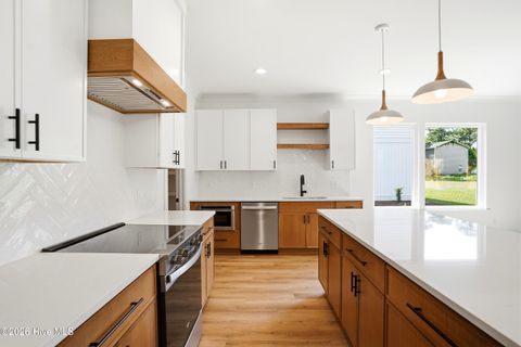 Tiny photo for 5017 Peachtree Avenue, Wilmington, NC 28403 (MLS # 100577174)