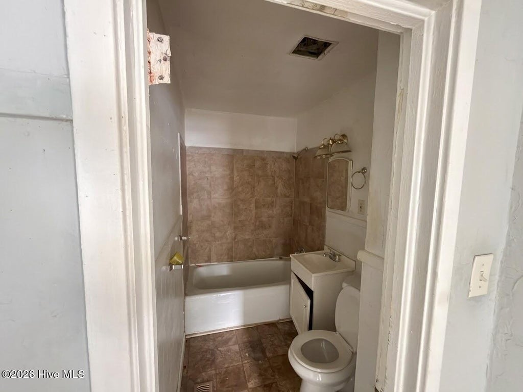 Photo of 307 Diana Street, Fayetteville, NC 28306 (MLS # 100599961)