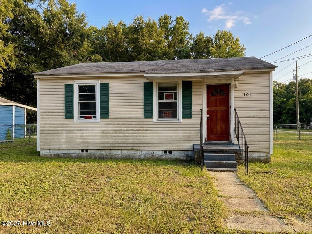 Photo of 307 Diana Street, Fayetteville, NC 28306 (MLS # 100599961)