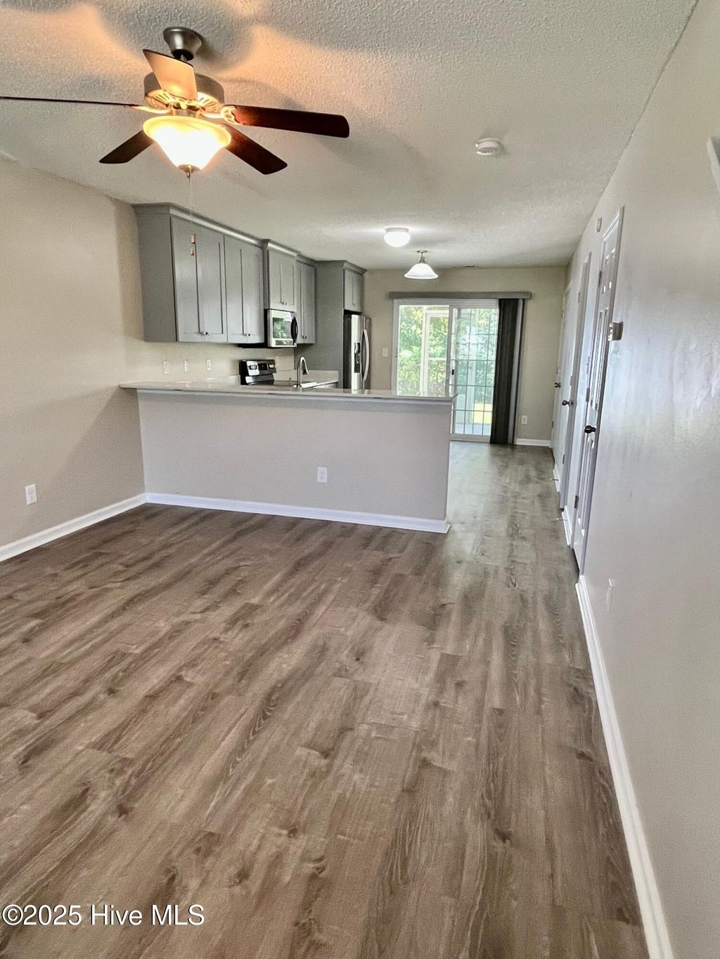 Photo of 4000 Banister Loop, Jacksonville, NC 28546 (MLS # 100582656)