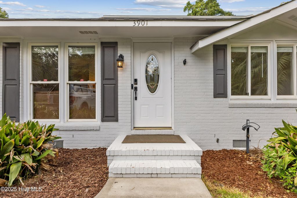 Photo of 3901 Ashley Circle, Wilmington, NC 28403 (MLS # 100527915)