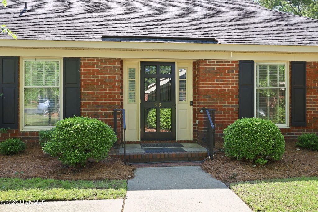 Photo of 813 Greenbriar Road, Kinston, NC 28501 (MLS # 100574043)