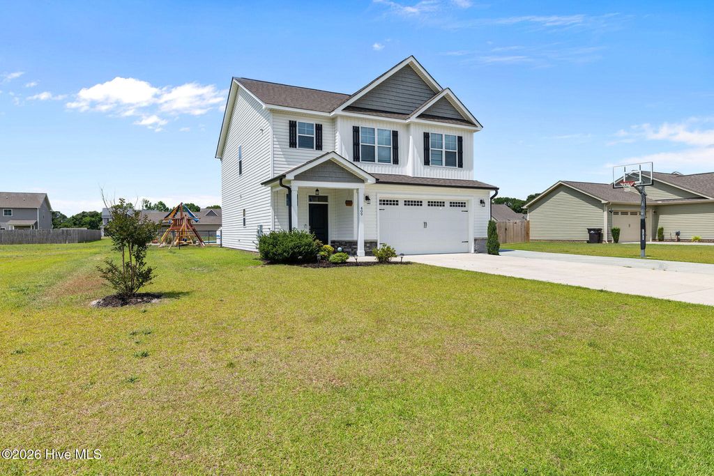 Photo of 409 Willow Pond Drive, La Grange, NC 28551 (MLS # 100576982)