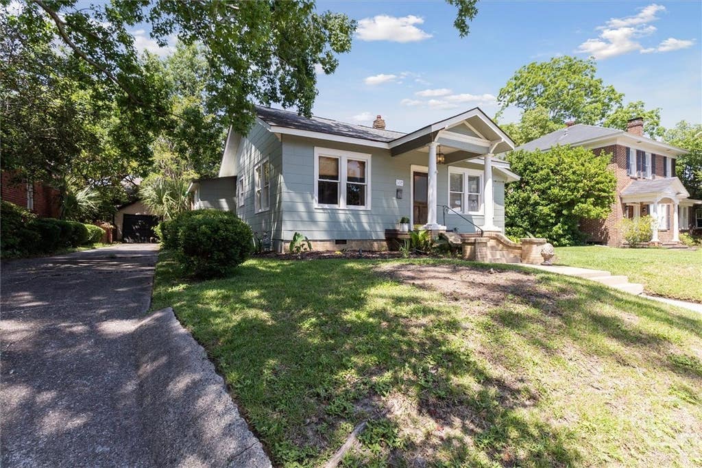 Photo of 532 E 50th Street, Savannah, GA 31405 (MLS # SA362390)