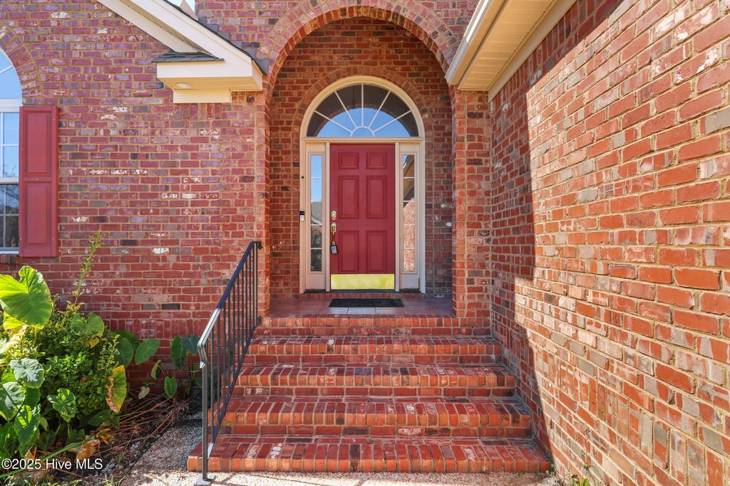 Photo of 1007 Ringlet Court, Leland, NC 28479 (MLS # 100536932)