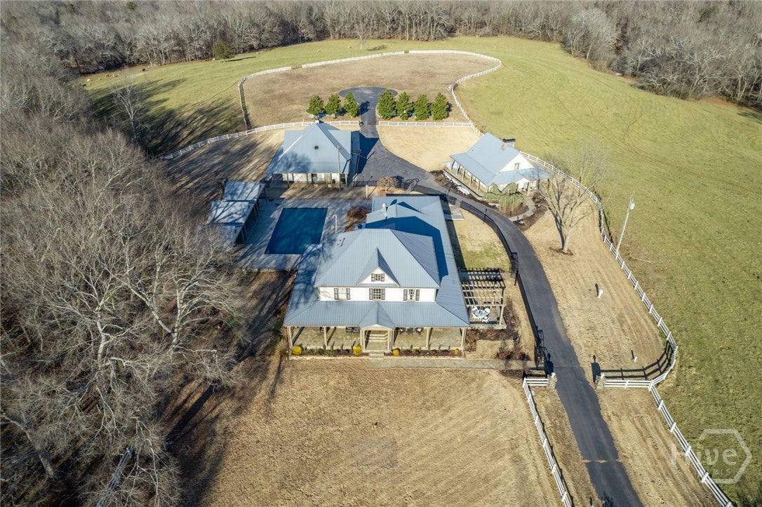 7527 Highway 326