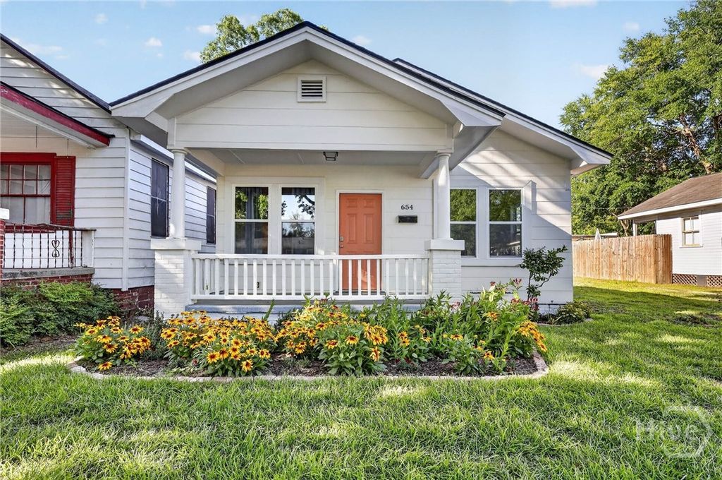 Photo of 654 E 34th Street, Savannah, GA 31401 (MLS # SA360648)