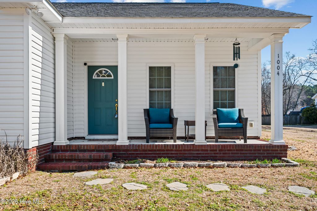 Photo of 1004 Wells Road, Jacksonville, NC 28540 (MLS # 100553991)